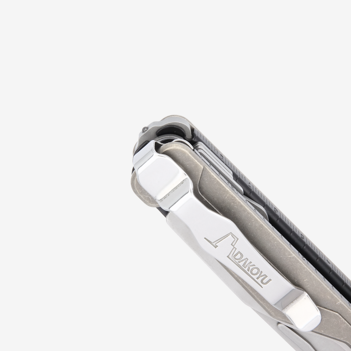 Triton™ Lite Titanium (DK18/19)